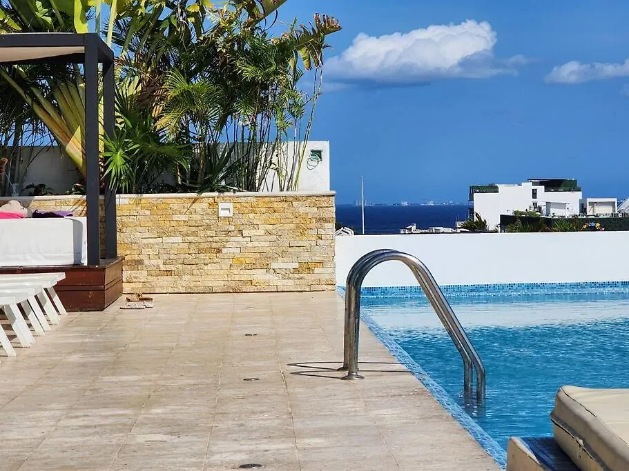 Stunning 1 Bdrm Condo Gym-Pool 10 Min To The Beach & Quinta Av بلايا ديل كارمن 0*,