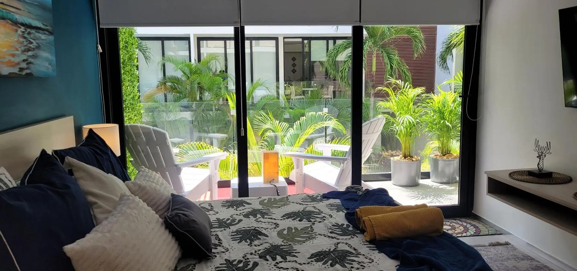 Stunning 1 Bdrm Condo Gym-Pool 10 Min To The Beach & Quinta Av Playa del Carmen Lejlighed
